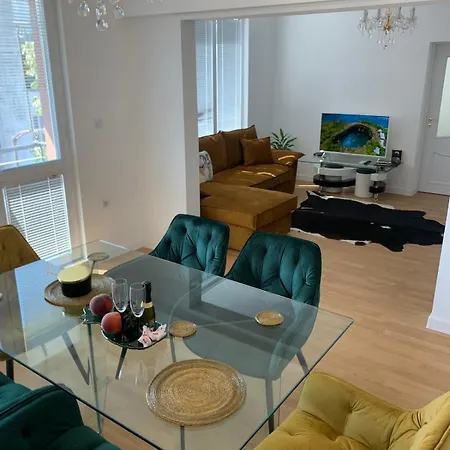 Luxury In The Heart Of *